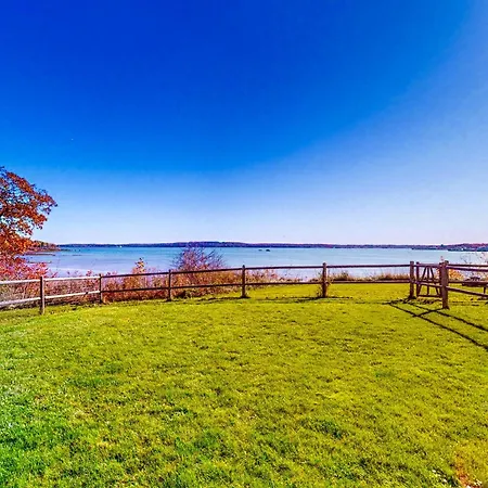 Villa Lighthouse Lookout
